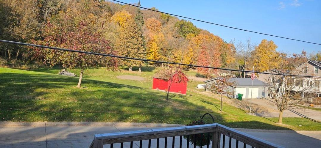 Trickling Waters Retreat Villa Marquette Exterior foto