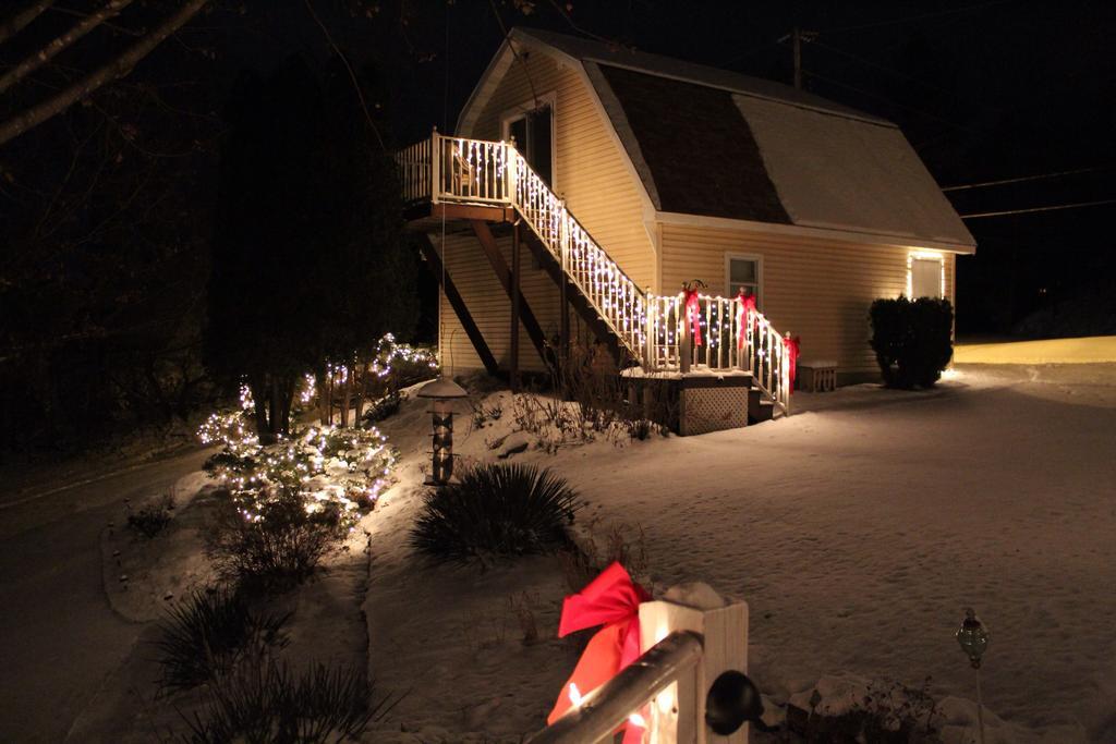 Trickling Waters Retreat Villa Marquette Exterior foto